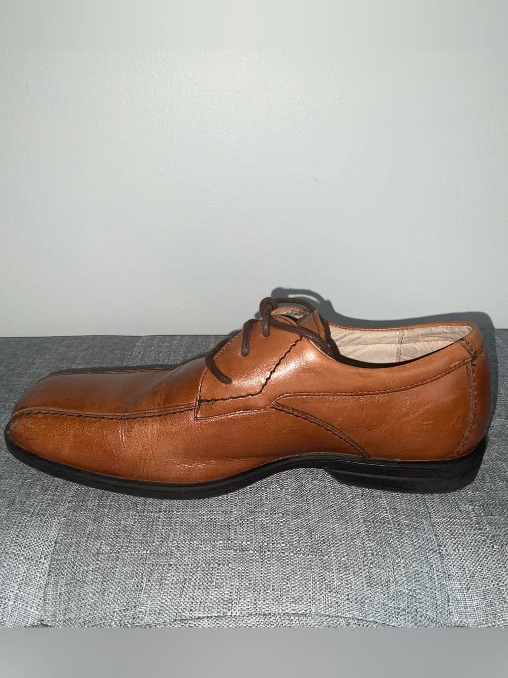Florsheim Dress Shoes for Boys in Cognac color and SZ 3